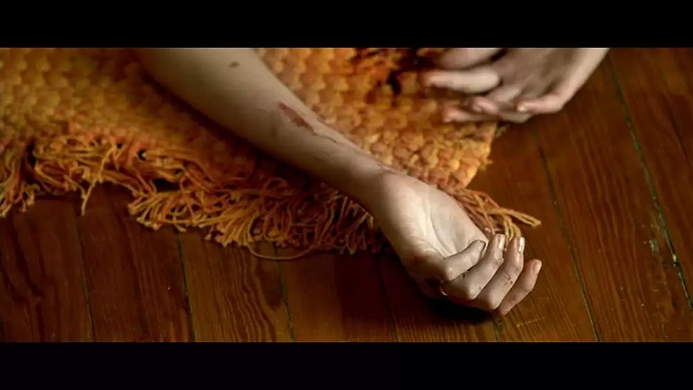 瞳の奥の秘密の画像