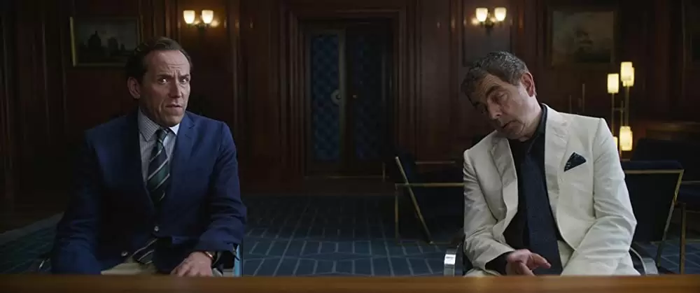 「ジョニー・イングリッシュ アナログの逆襲」ローワン・アトキンソン & ベン・ミラーの画像