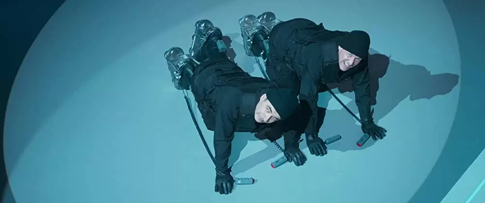 「ジョニー・イングリッシュ アナログの逆襲」ローワン・アトキンソン & ベン・ミラーの画像