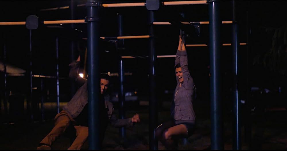 真夏の夜の初デートの画像