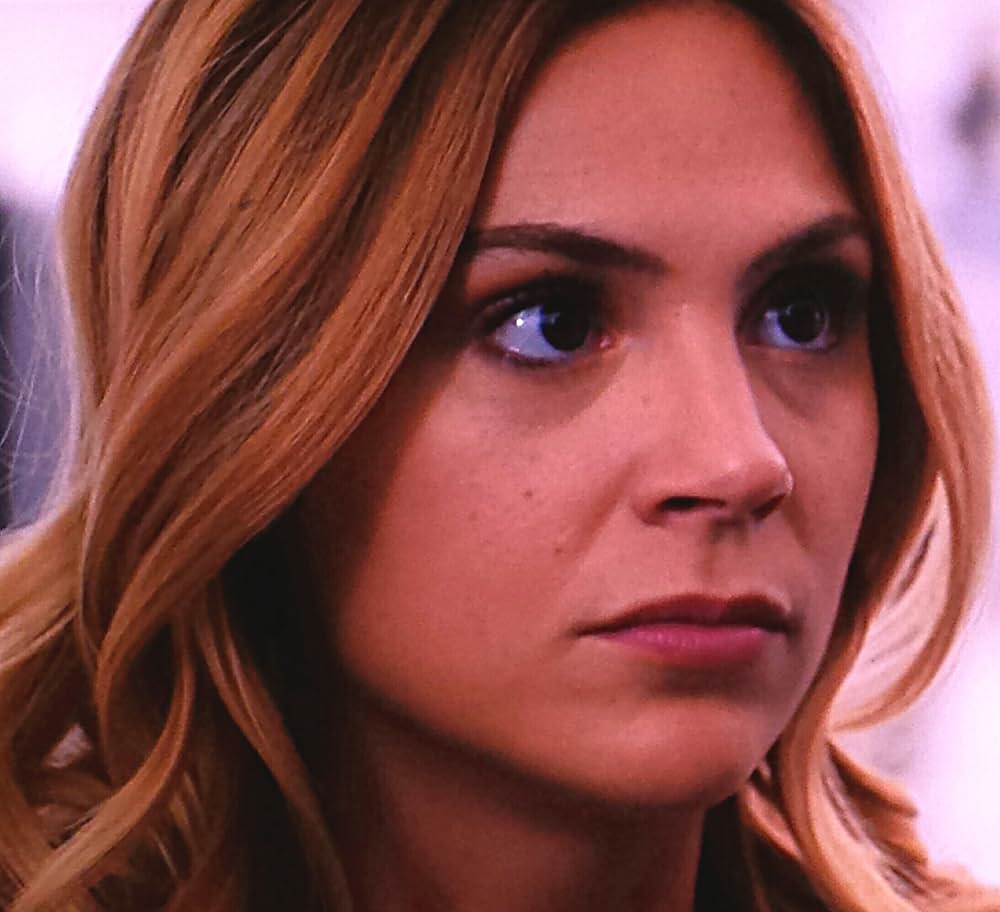 キャラクター 犯罪小説家の画像