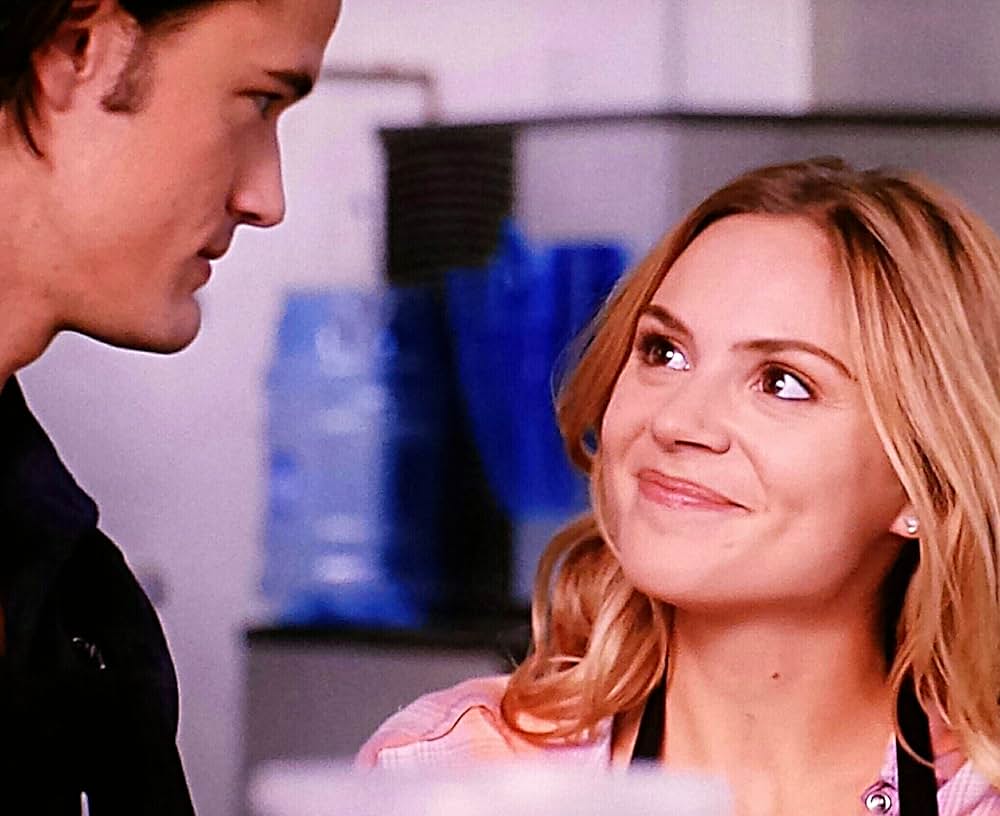 キャラクター 犯罪小説家の画像