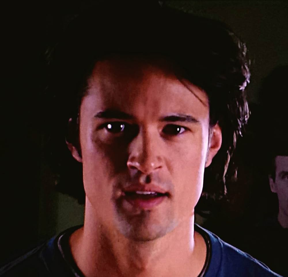 キャラクター 犯罪小説家の画像