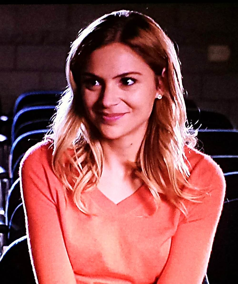 キャラクター 犯罪小説家の画像