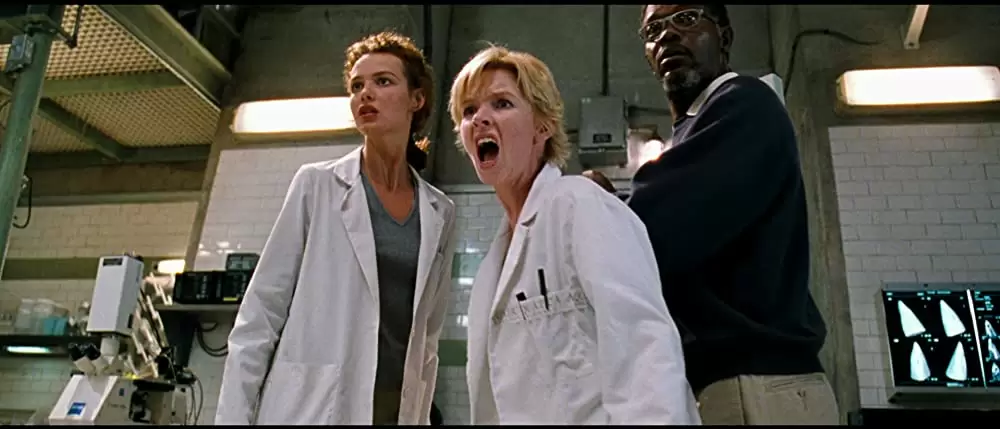 「ディープ・ブルー」サミュエル・L・ジャクソン & サフロン・バロウズ & ジャクリーン・マッケンジーの画像