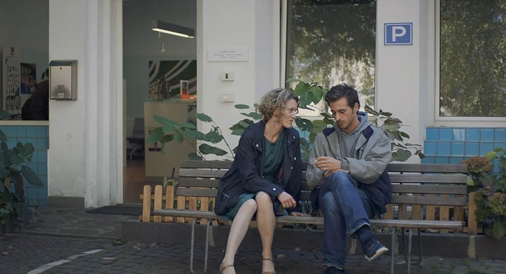 答えをもつ男の画像