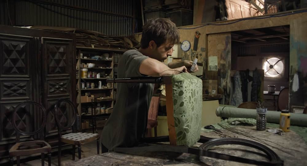 答えをもつ男の画像