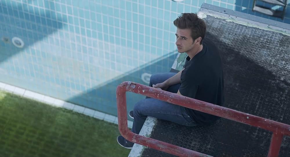 答えをもつ男の画像