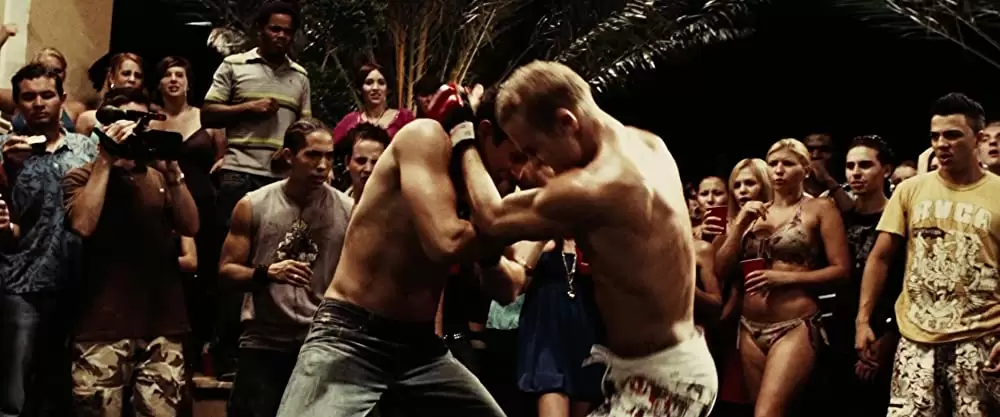 「ネバー・バックダウン」ショーン・ファリス & カム・ジガンデイの画像