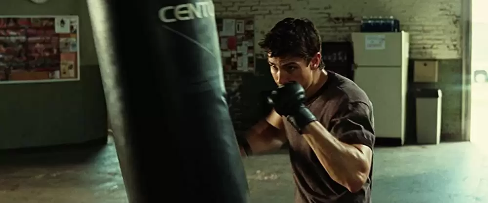 「ネバー・バックダウン」ショーン・ファリスの画像