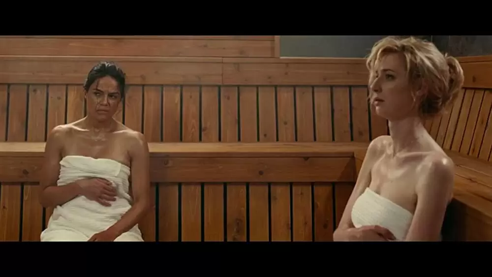 「ロスト・マネー 偽りの報酬」ミシェル・ロドリゲス & エリザベス・デビッキの画像