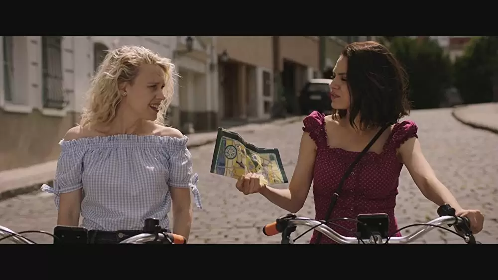 「バッド・スパイ」ミラ・クニス & ケイト・マッキノンの画像