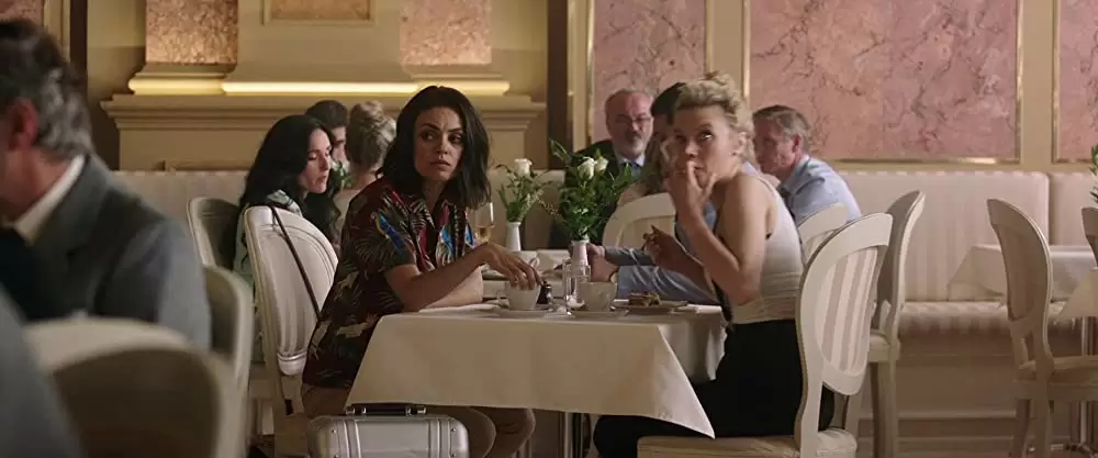 「バッド・スパイ」ミラ・クニス & ケイト・マッキノンの画像