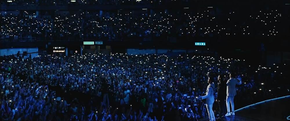 ハピネスは続く：ジョナス・ブラザーズ コンサートの写真