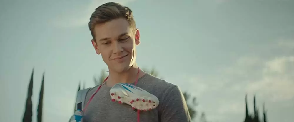 「ラストウィーク・オブ・サマー」Taylor John Smithの画像