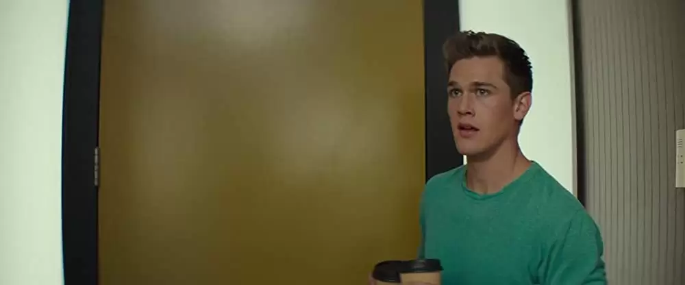 「ラストウィーク・オブ・サマー」Taylor John Smithの画像