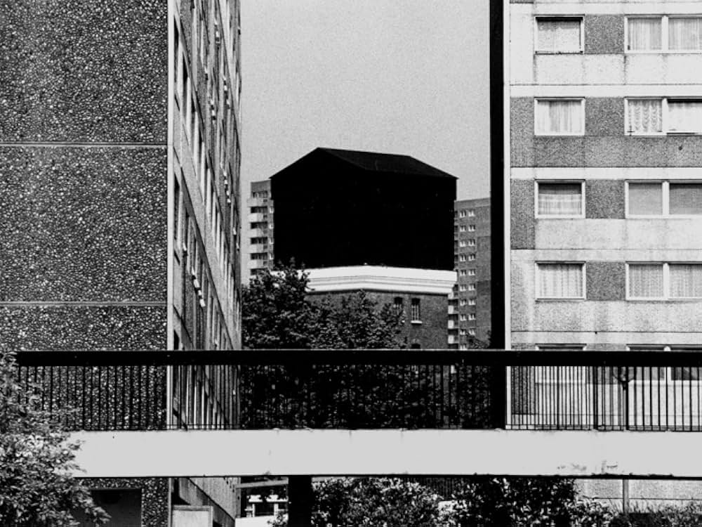 The Black Tower（原題）の画像