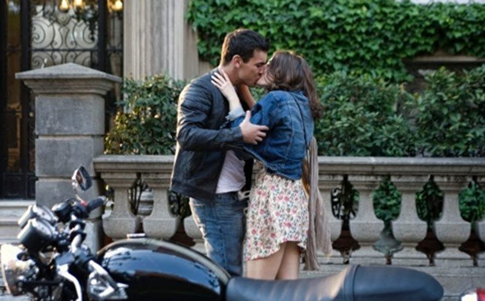 空の上3メートルの画像