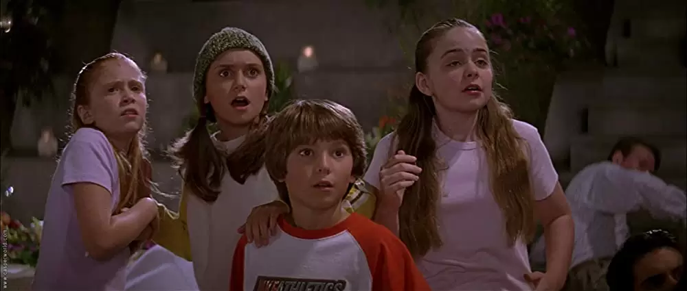 「12人のパパ2」リリアナ・マミー & アリソン・ストーナー & モーガン・ヨーク & Blake Woodruffの画像