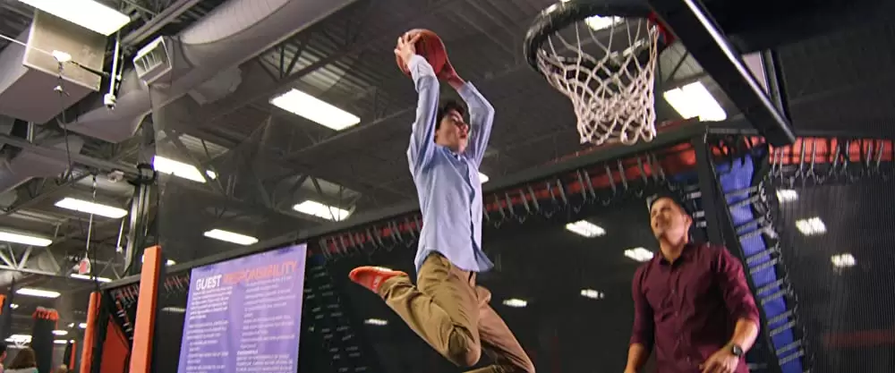 「バッド・ママのクリスマス」ジェイ・ヘルナンデスの画像