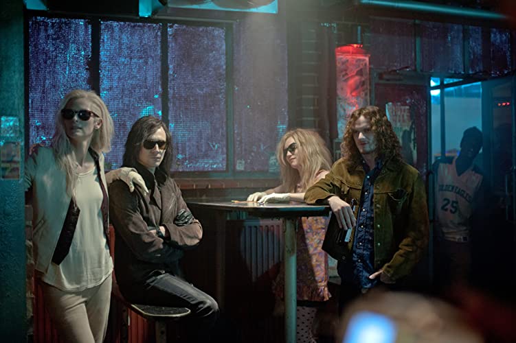 オンリー・ラヴァーズ・レフト・アライヴの画像