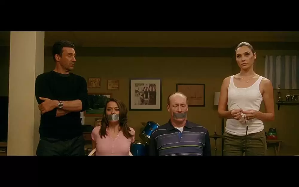 「Mr.&Mrs. スパイ」ジョン・ハム & マット・ウォルシュ & メアリーベス・モンロー & ガル・ギャドットの画像