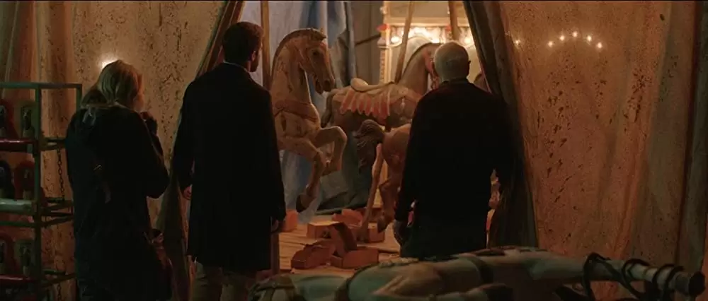 「雨の日は会えない、晴れた日は君を想う」ジェイク・ギレンホール & ナオミ・ワッツの画像