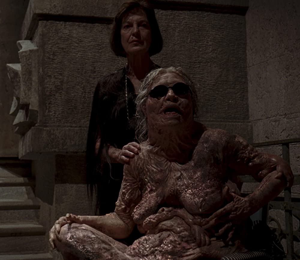 サスペリアの画像