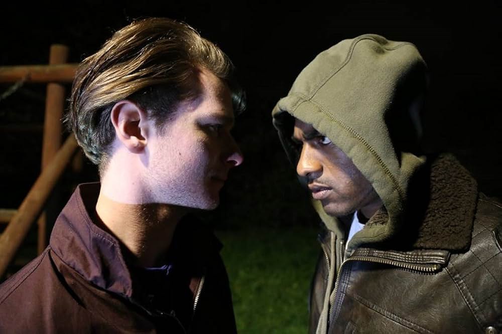 ランナウェイ 暴走する若者たちの写真