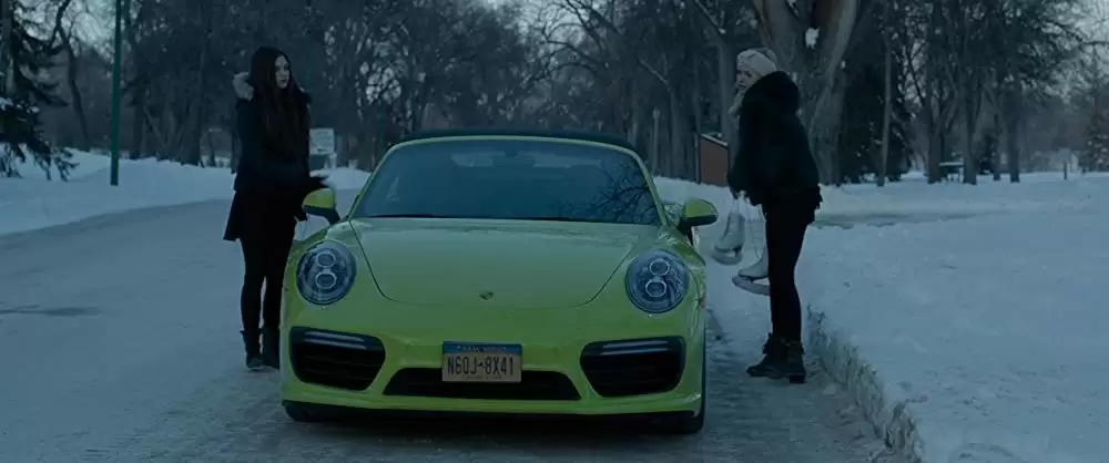 「ガール・イン・ザ・ミラー」インディア・アイズリー & ペネロープ・ミッチェルの画像