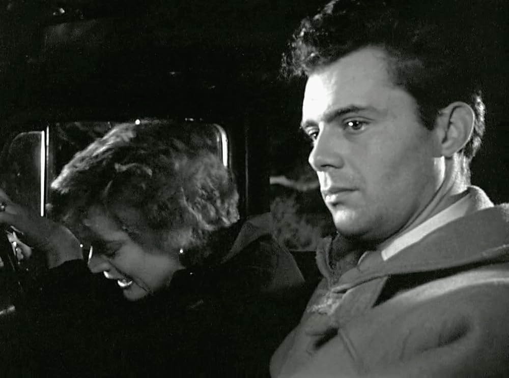 眠れる虎の画像