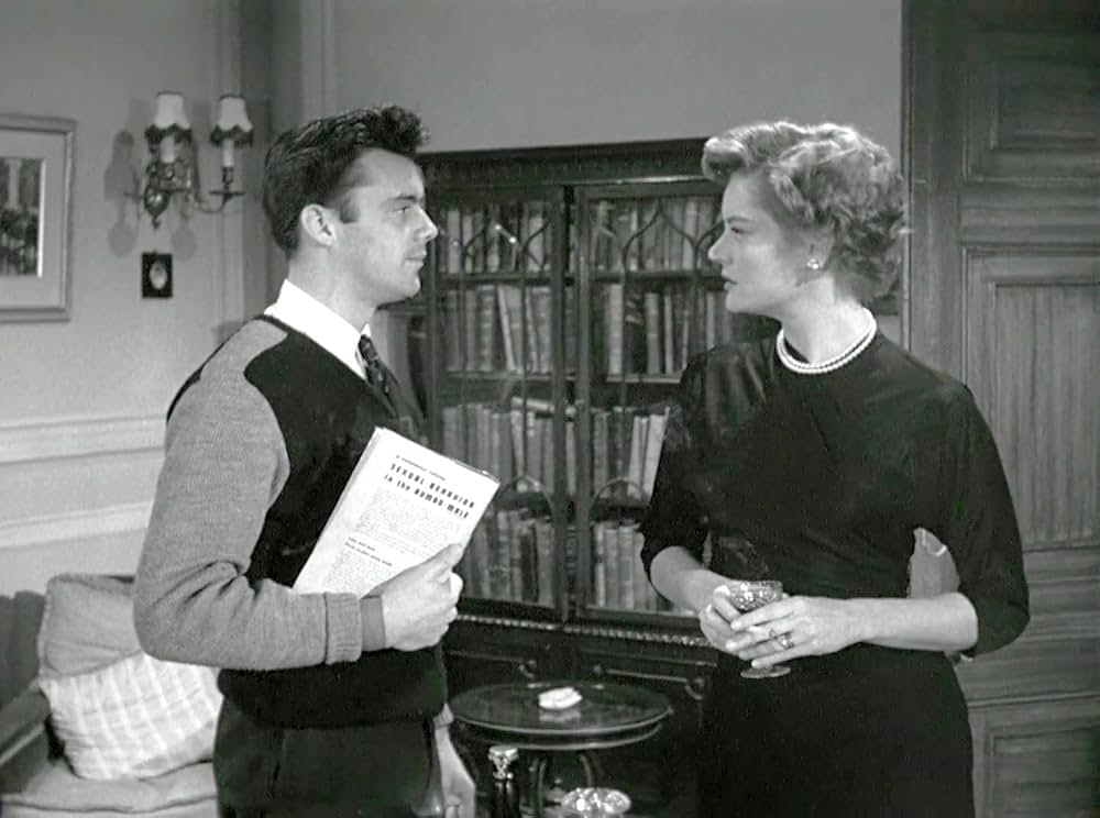 眠れる虎の画像