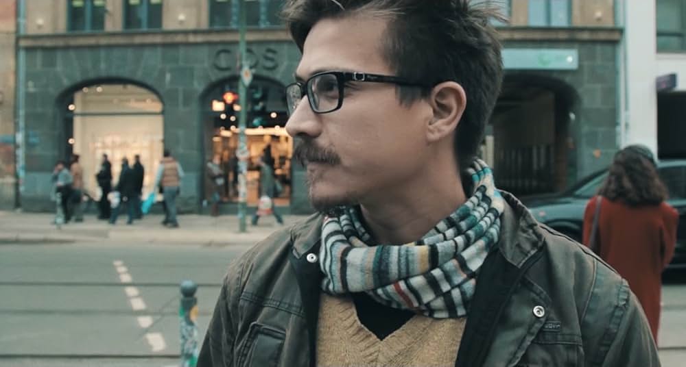 遠く離れた二人の画像