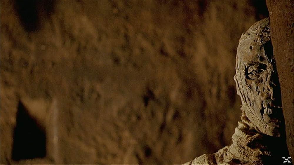 ピラミッドの逆襲の画像