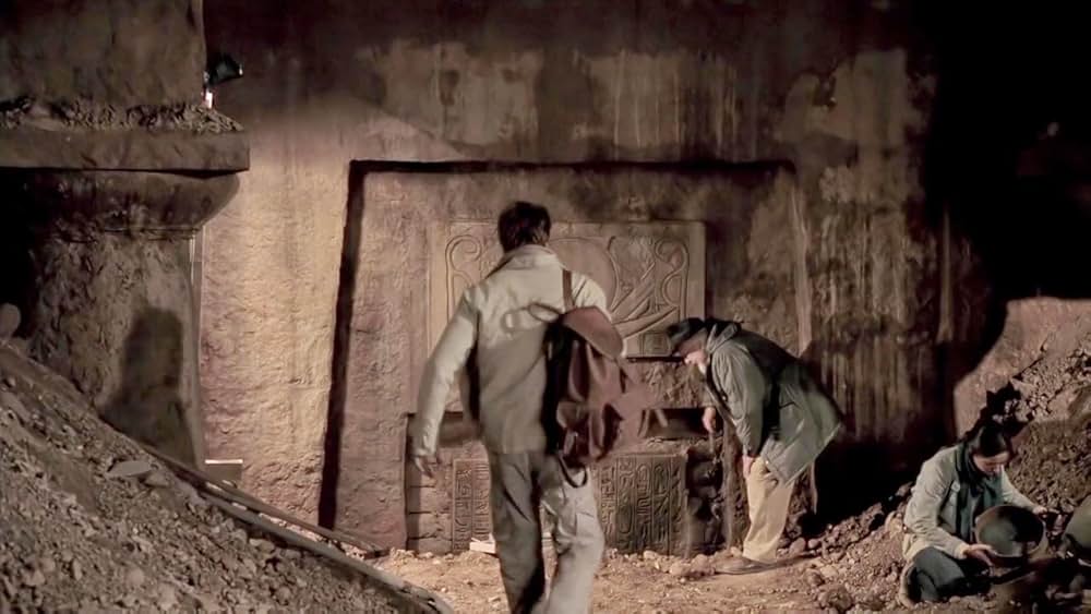 ピラミッドの逆襲の画像