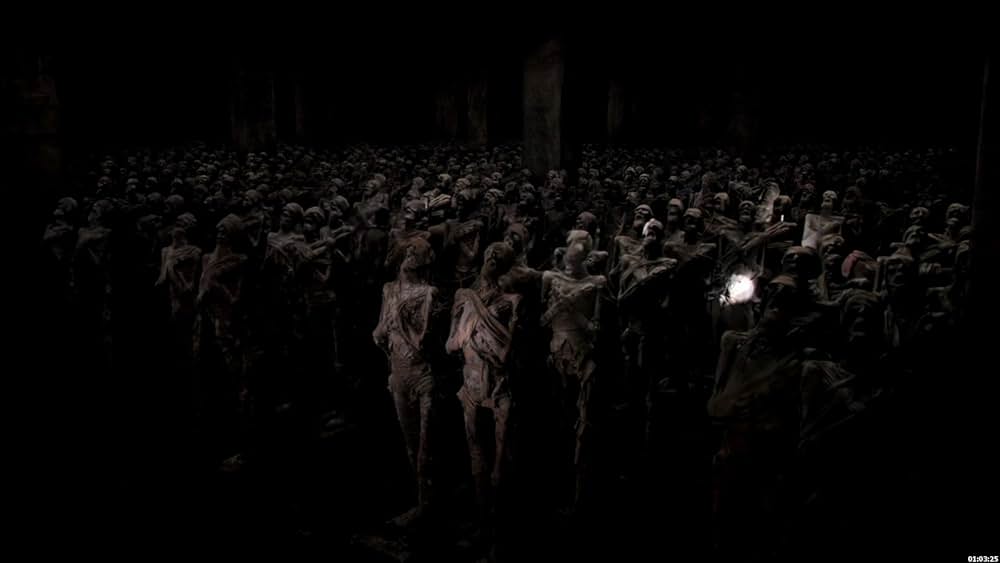 ピラミッドの逆襲の画像