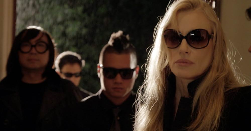 アウェイクン 監禁島の画像