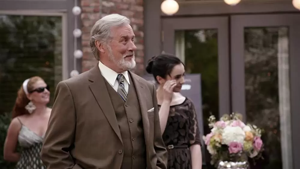 「ハッピーエンドが書けるまで」リリー・コリンズの画像