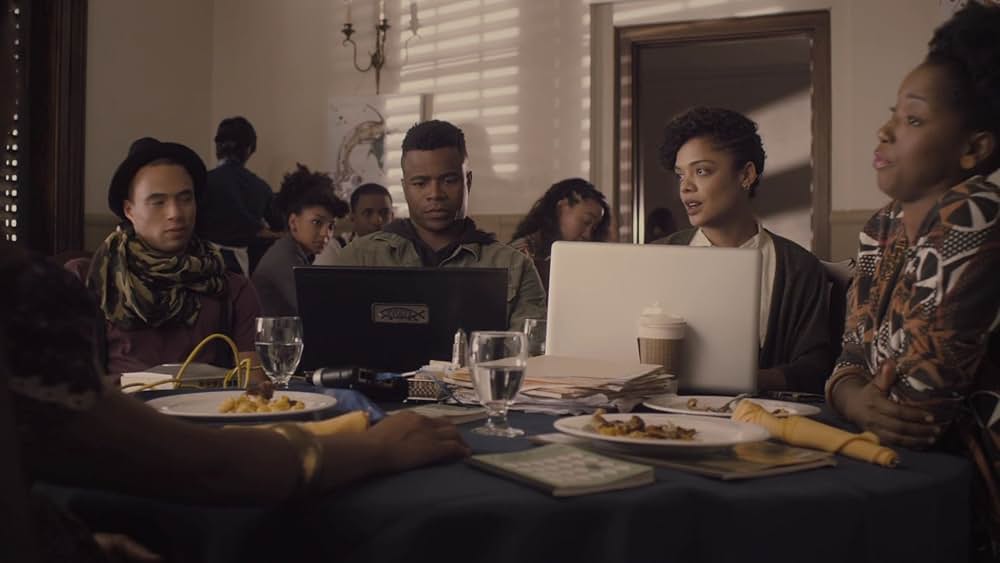 ディア・ホワイト・ピープルの画像