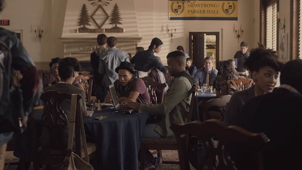 ディア・ホワイト・ピープルの画像