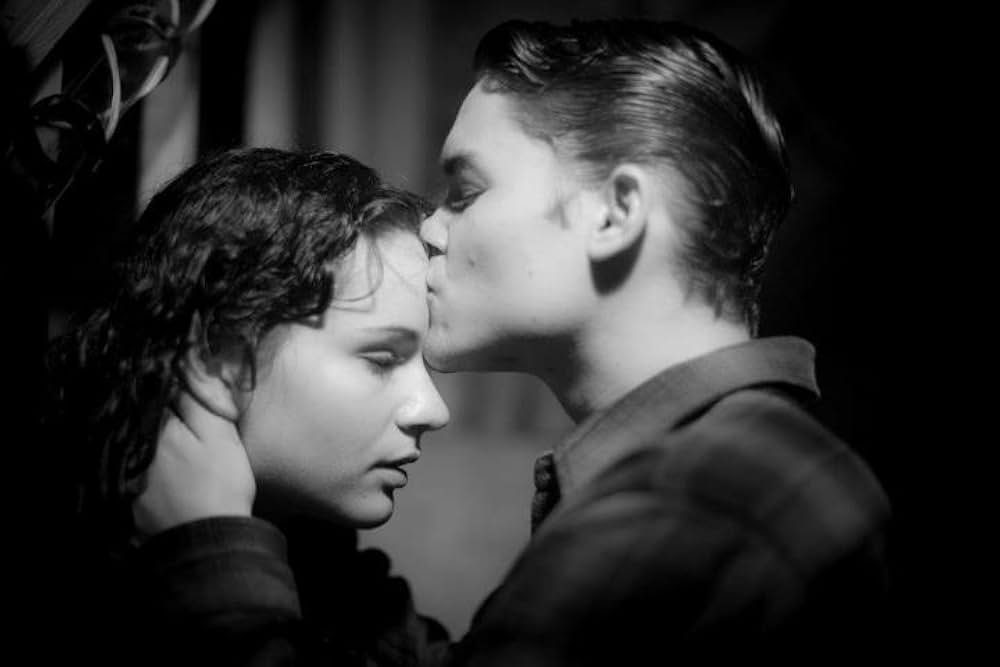 Keyhole（原題）の画像