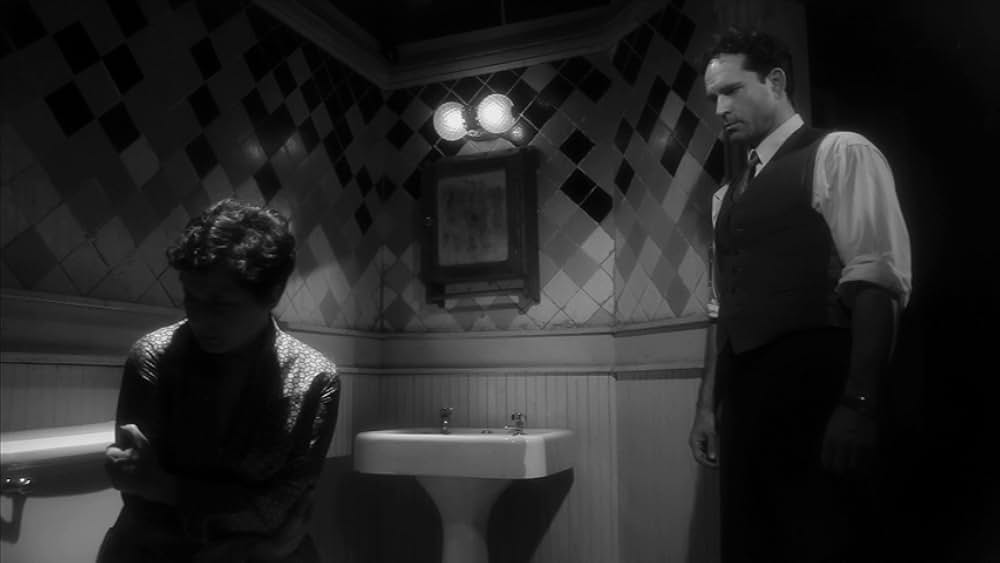 Keyhole（原題）の画像