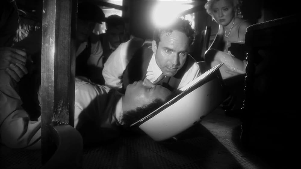 Keyhole（原題）の画像