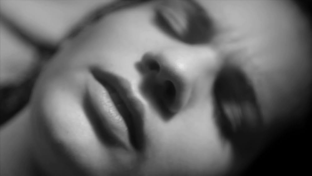 Keyhole（原題）の画像