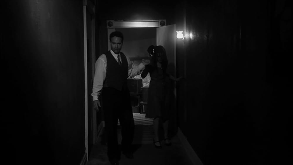 Keyhole（原題）の画像