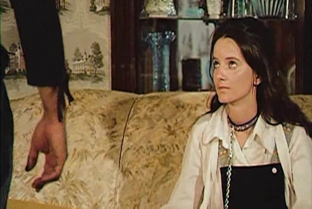 Schoolgirls in Chains（原題）の画像