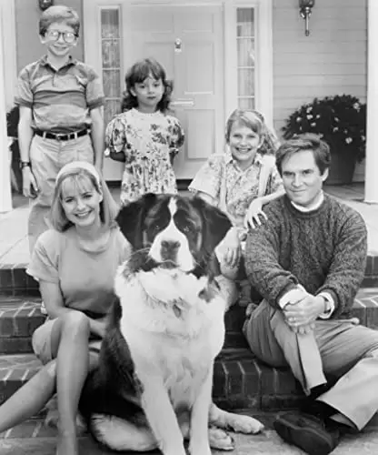 「ベートーベン」チャールズ・グローディン & ボニー・ハント & ニコール・トム & クリストファー・キャスティール & Sarah Rose Karrの画像