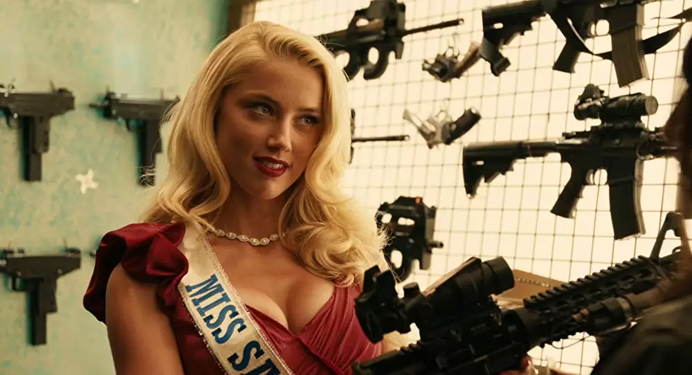 「マチェーテ・キルズ」アンバー・ハードの画像