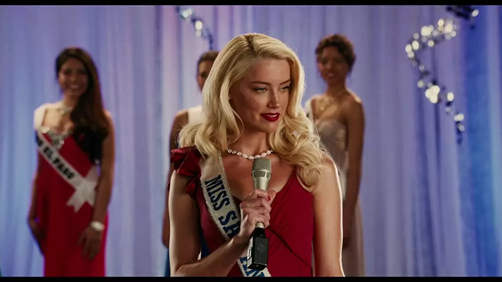 「マチェーテ・キルズ」アンバー・ハードの画像