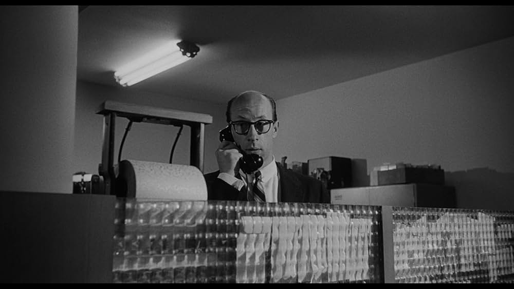 The Scarlet Hour（原題）の画像